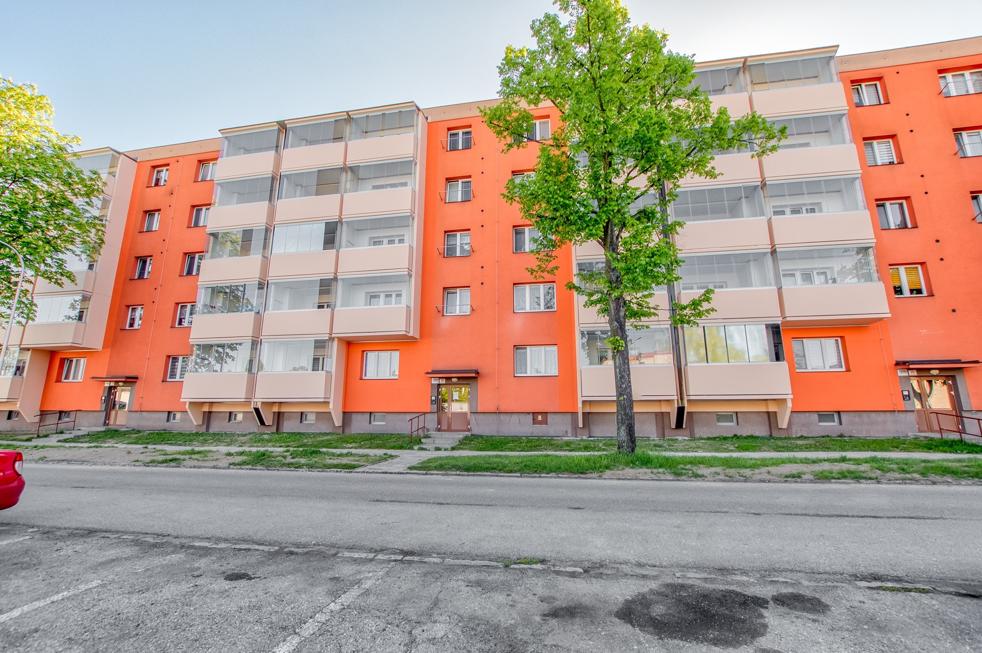 Prodej družs. bytu 2+1 s lodžií, ul. Majakovského, Karviná - Mizerov