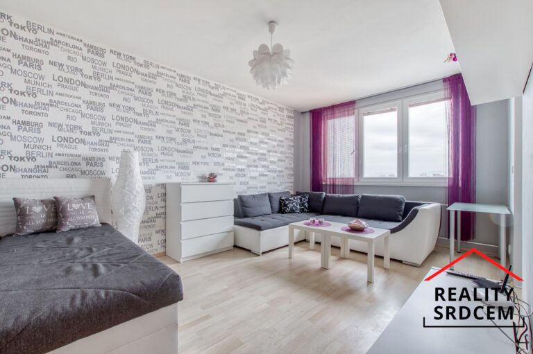 Michal_Lesnak_realitni_makler_reality_Ostrava_REALITNI_KANCELAR_kARVINA_Delame_Reality_srdcem-1.jp