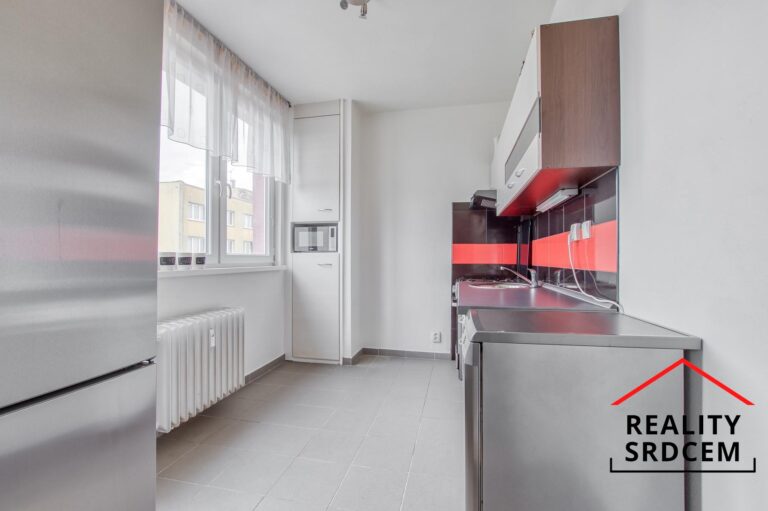 Michal_Lesnak_realitni_makler_reality_Ostrava_REALITNI_KANCELAR_kARVINA_Delame_Reality_srdcem-9.jp