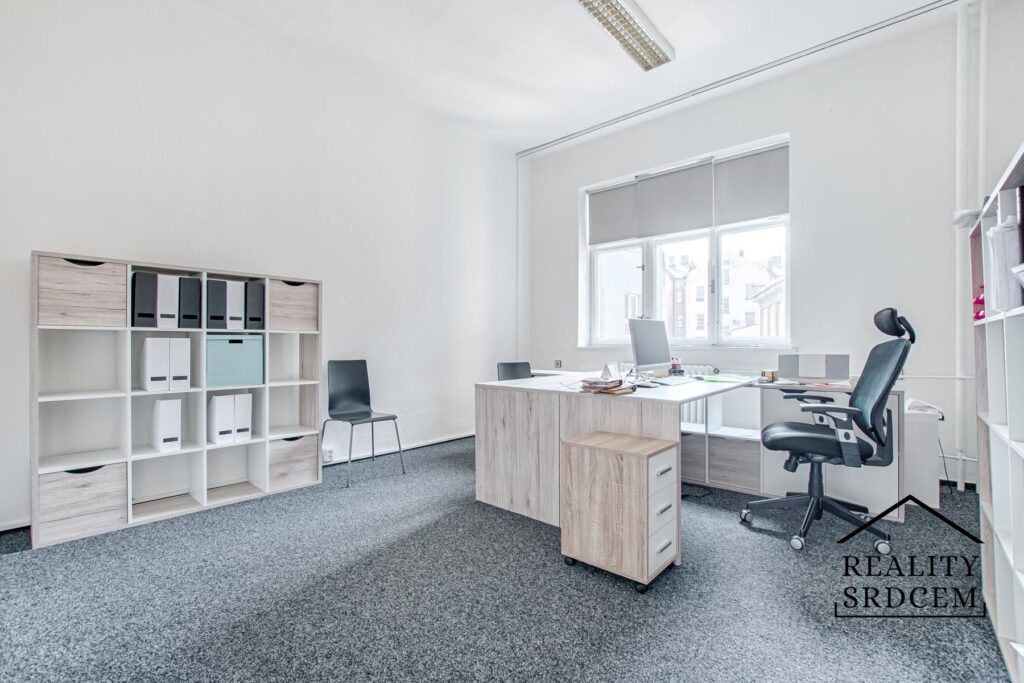 Pronájem kanceláře 19 m2 Na hradbách, Moravská Ostrava