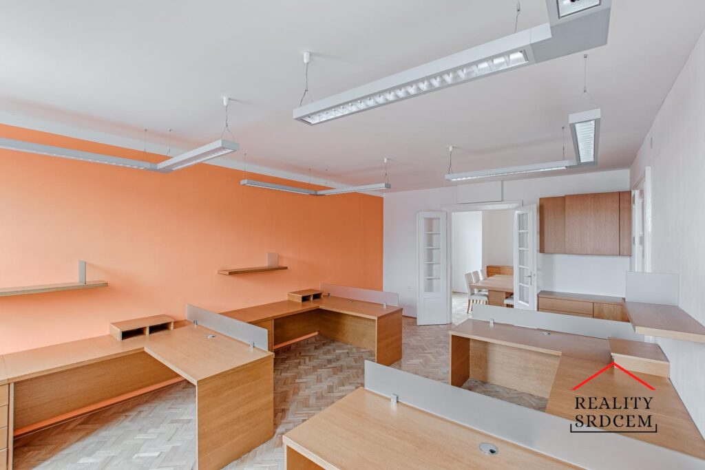 Pronájem komerční budovy 80 m2 ul. Těšínská, Opava – Předměstí