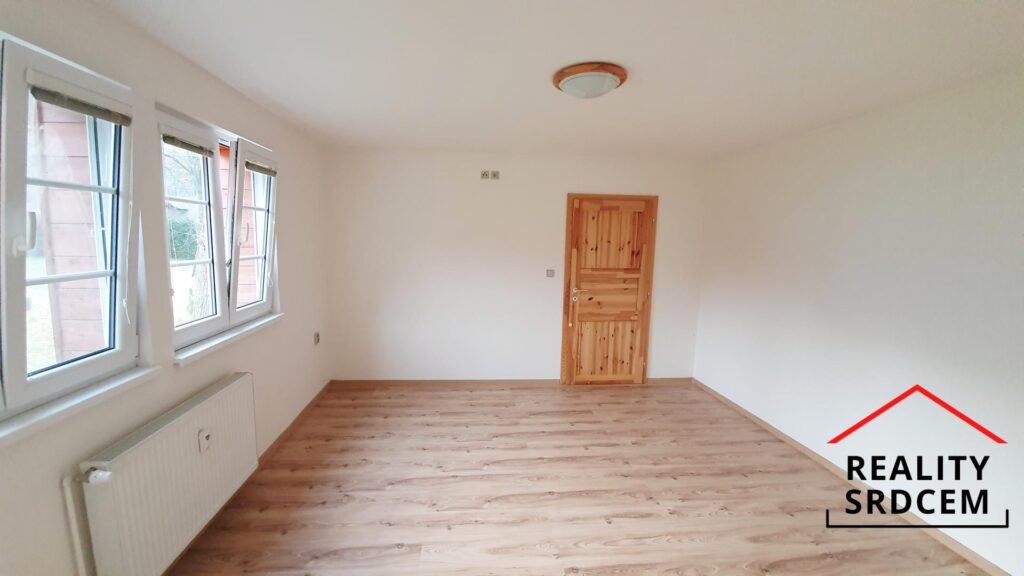 Pronájem rekonstruovaného bytu 2+kk, 40 m2 Čeladná