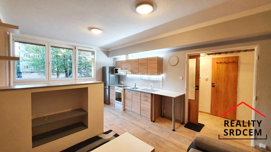 Pronájem bytu 2+kk, 37 m2, ul. Ostravská, Frýdek-Místek