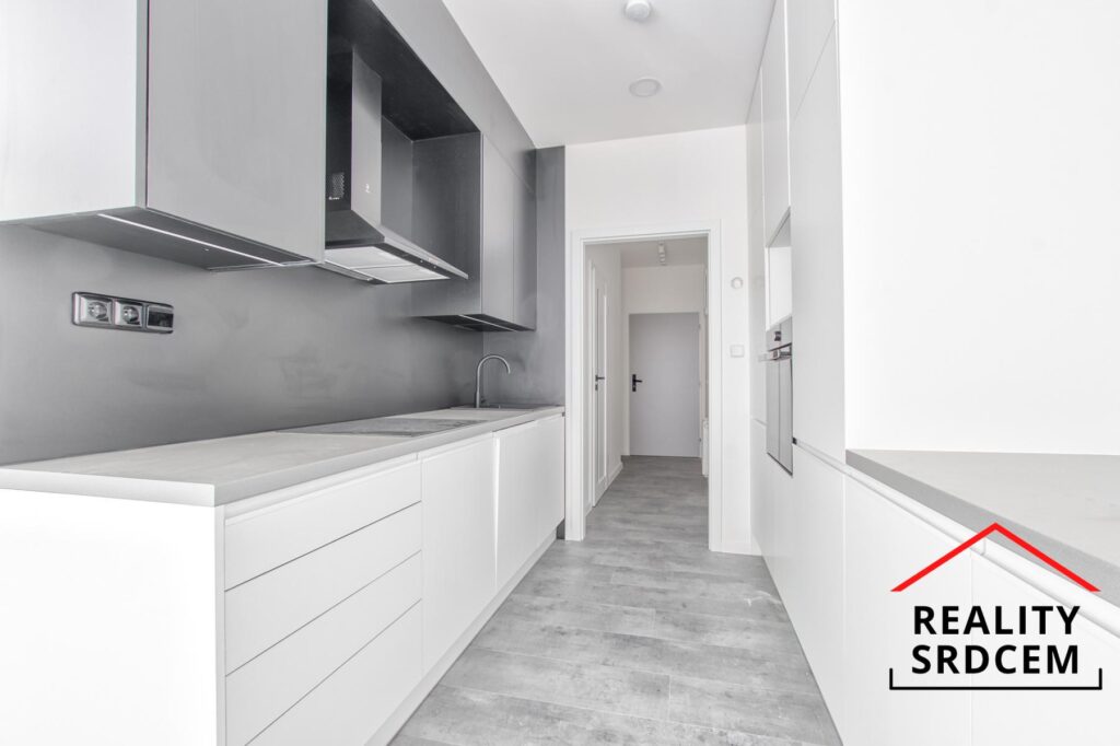Pronájem moderního bytu s parkováním 2+kk, 42m2, ul. Otická, Opava