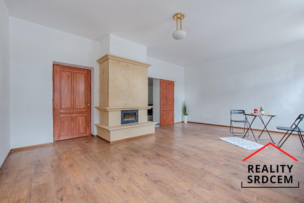 Pronájem bytu 1+kk, 36m2, ulice Zámecká, Karviná – Fryštát