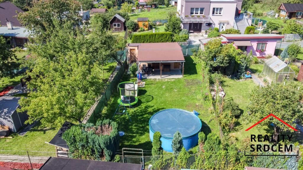 Prodej chaty se zahradou a bazénem, Karviná
