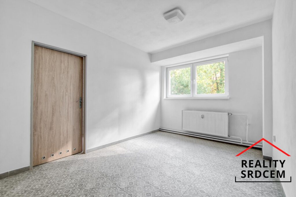 Pronájem dvou kanceláří, 30 m2, ul. Jaroslava Vrchlického, Karviná