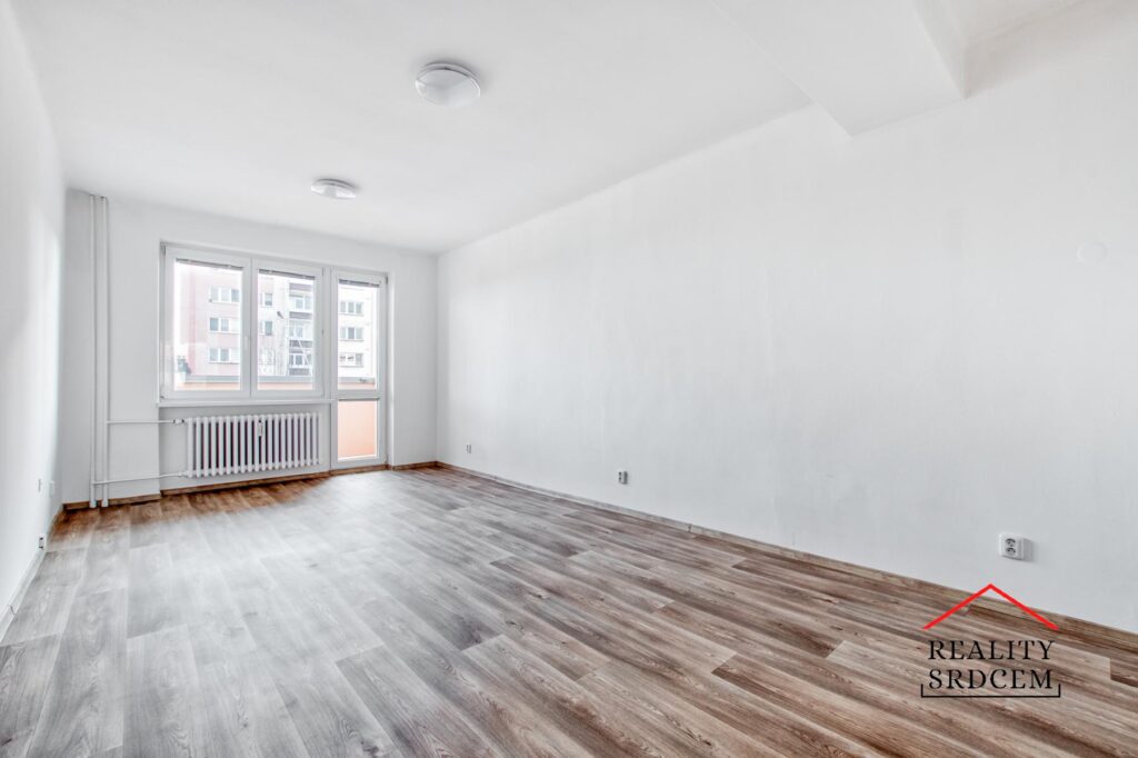 Pronájem rekonstruovaného bytu 2+1 s lodžií, 59 m2, ul. Spartakovců, Ostrava – Poruba