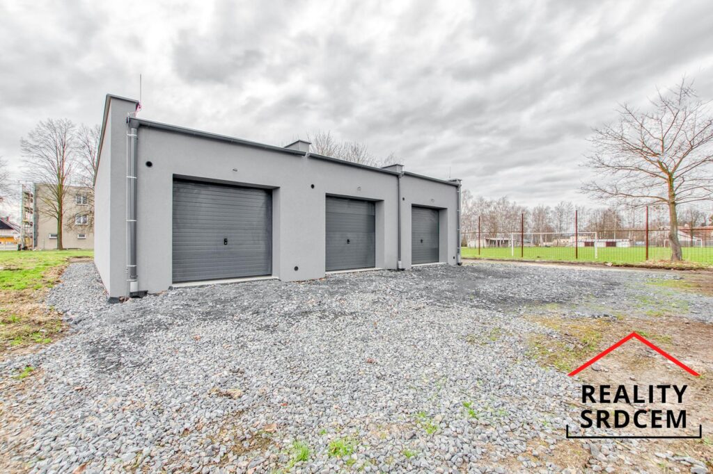 Pronájem nové garáže, 22m2, Nová Horka