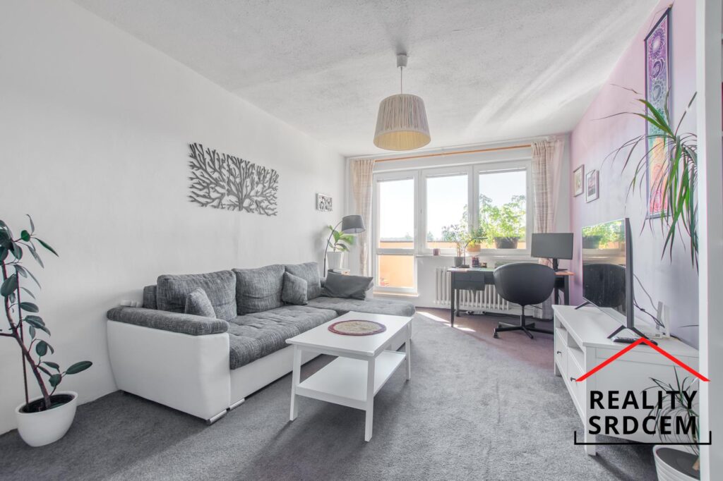 Pronájem bytu 3+1 s lodžií, 83 m2, ul. Srbská, Ostrava – Výškovice