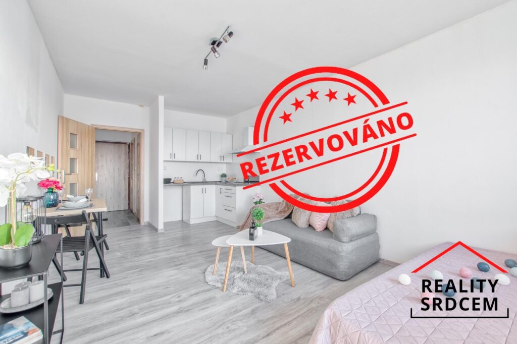 Prodej rekonstruovaného bytu 1+kk s lodžií, 17. listopadu, Karviná