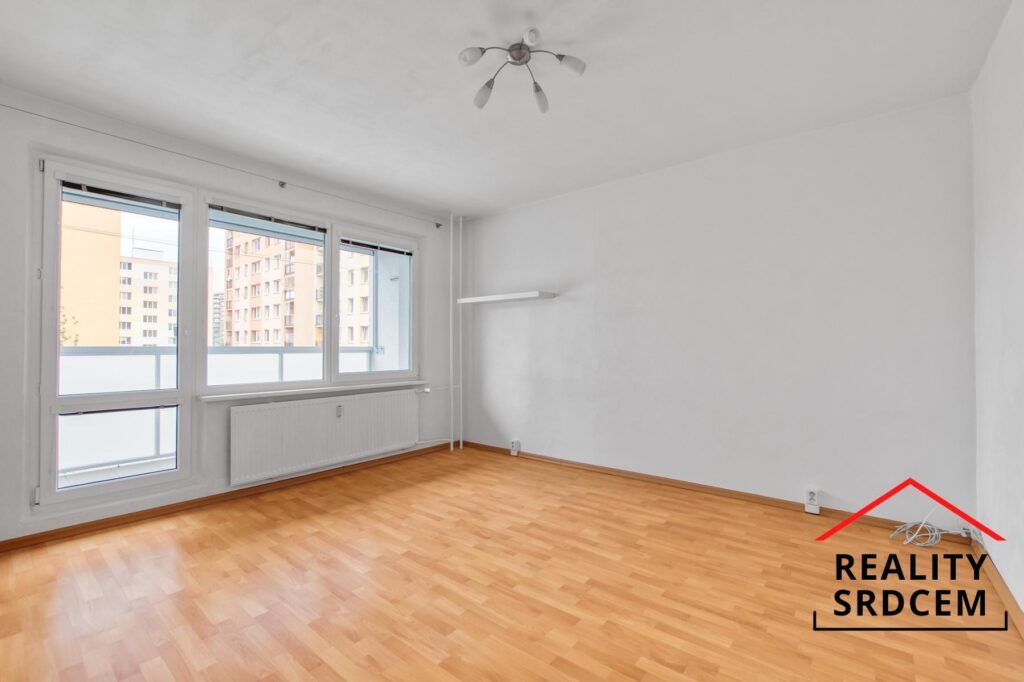 Pronájem bytu 3+1 s lodžií, ul. Středoškolská, Ostrava – Zábřeh