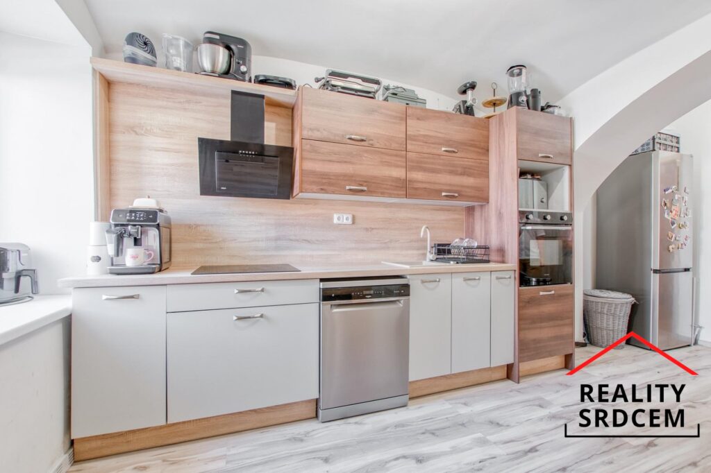 Pronájem bytu 2+kk, 38 m2, Náměstí, Paskov