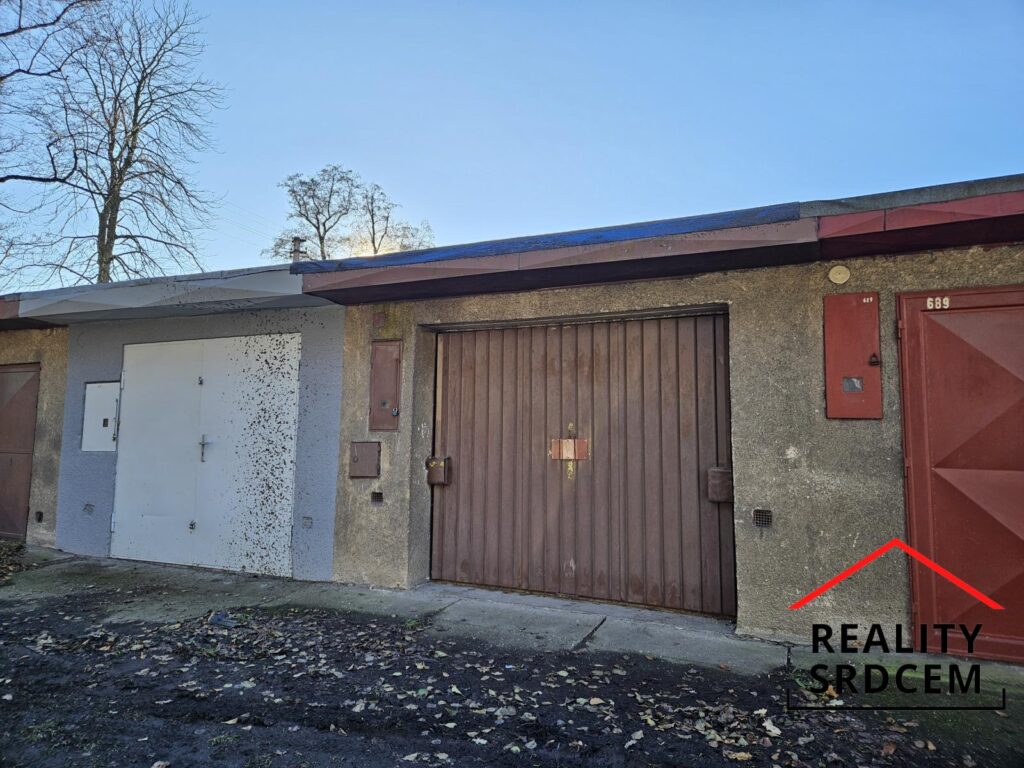 Pronájem garáže/20 m2 na ul. Na Vyhlídce, Karviná – Nové město