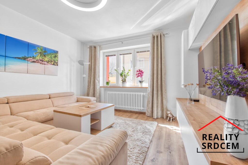 Pronájem moderního bytu 2+1, 61m2 v osob. vl. ul. Repinova, Moravská Ostrava