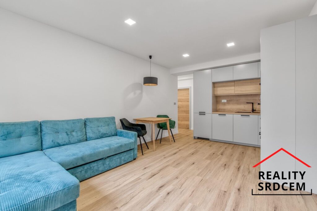 Pronájem moderního bytu 3+kk s balkónem, ul. Gen. Sochora, Ostrava – Poruba