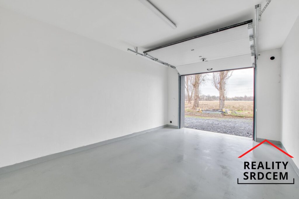 Pronájem nové garáže, 22m2, Nová Horka