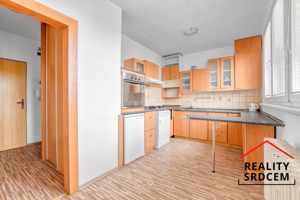Pronájem vybaveného bytu 1+1, 40,5 m2 + lodžie, 4,6 m2, ul. Spartakovců, Ostrava – Poruba